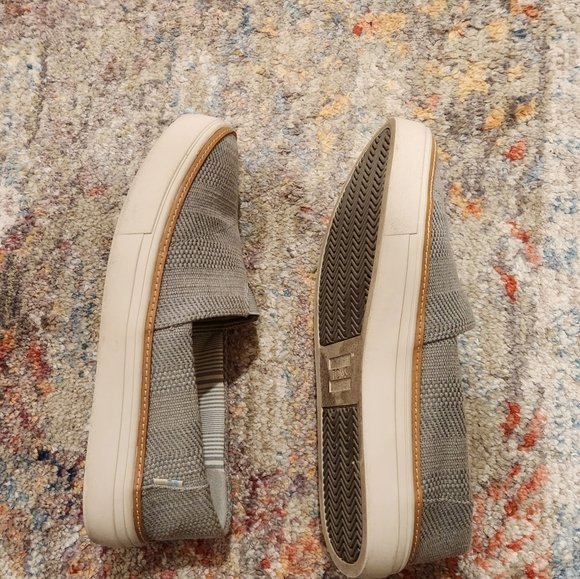 Women's TOMS sneakers - Picture 2 of 5